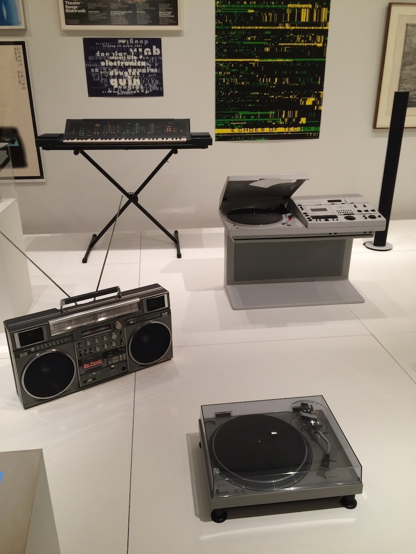 MoMA Radios años 70 y 80 - Radiocassete y equipo musicales