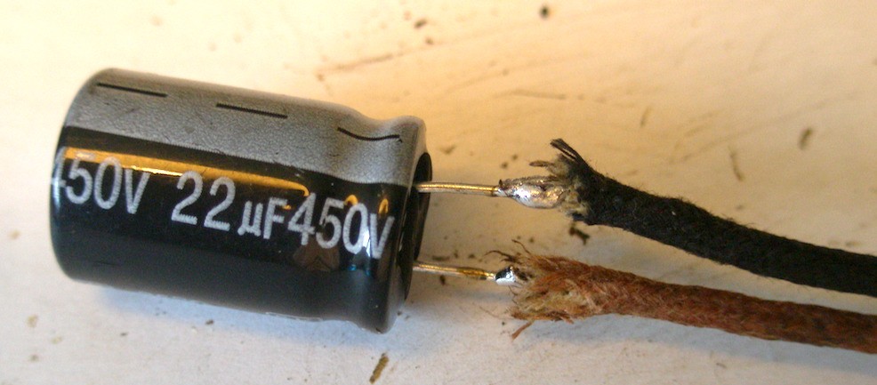 Reparacion de radio antigua - condensador
