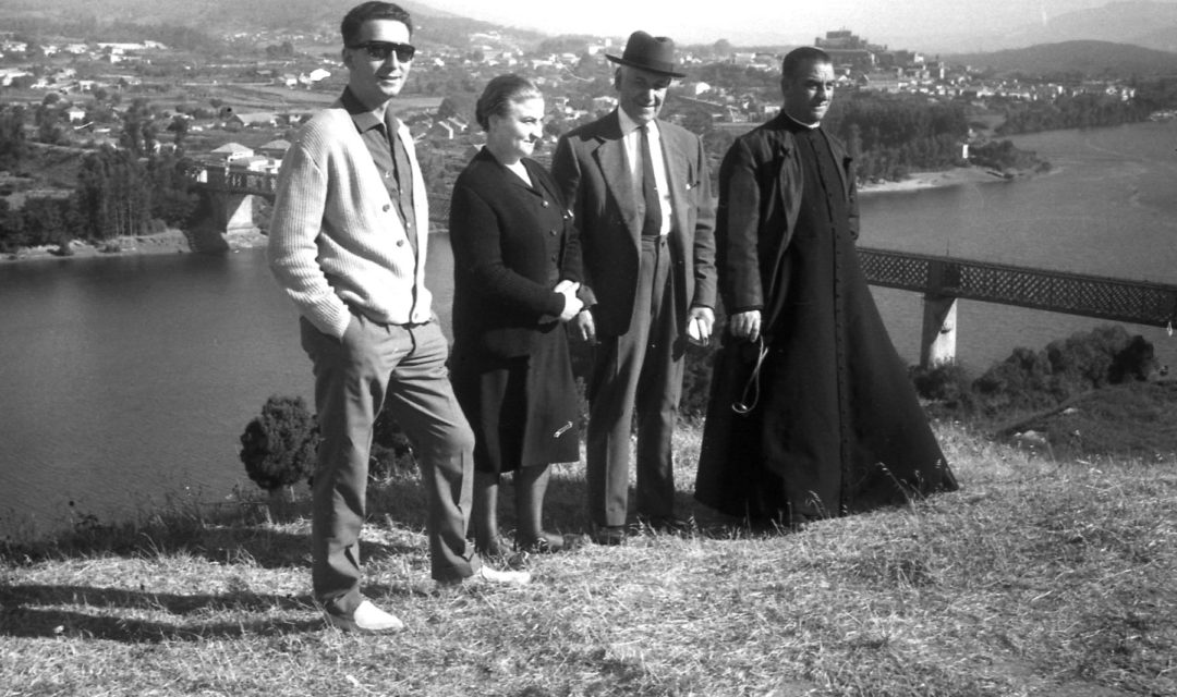 Tío cura, dueño de Telefunken Panchito. excursión Portugal- Radioexperto.com